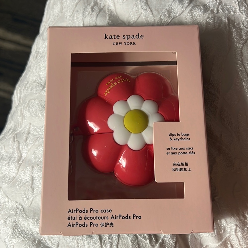 New in the box KATE SPADE air pod pro case